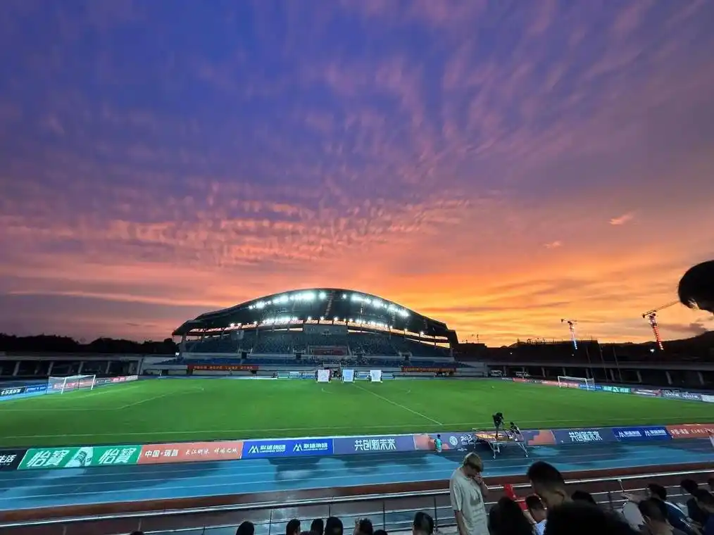 法国乙级联赛：巴黎FC VS 勒阿弗尔